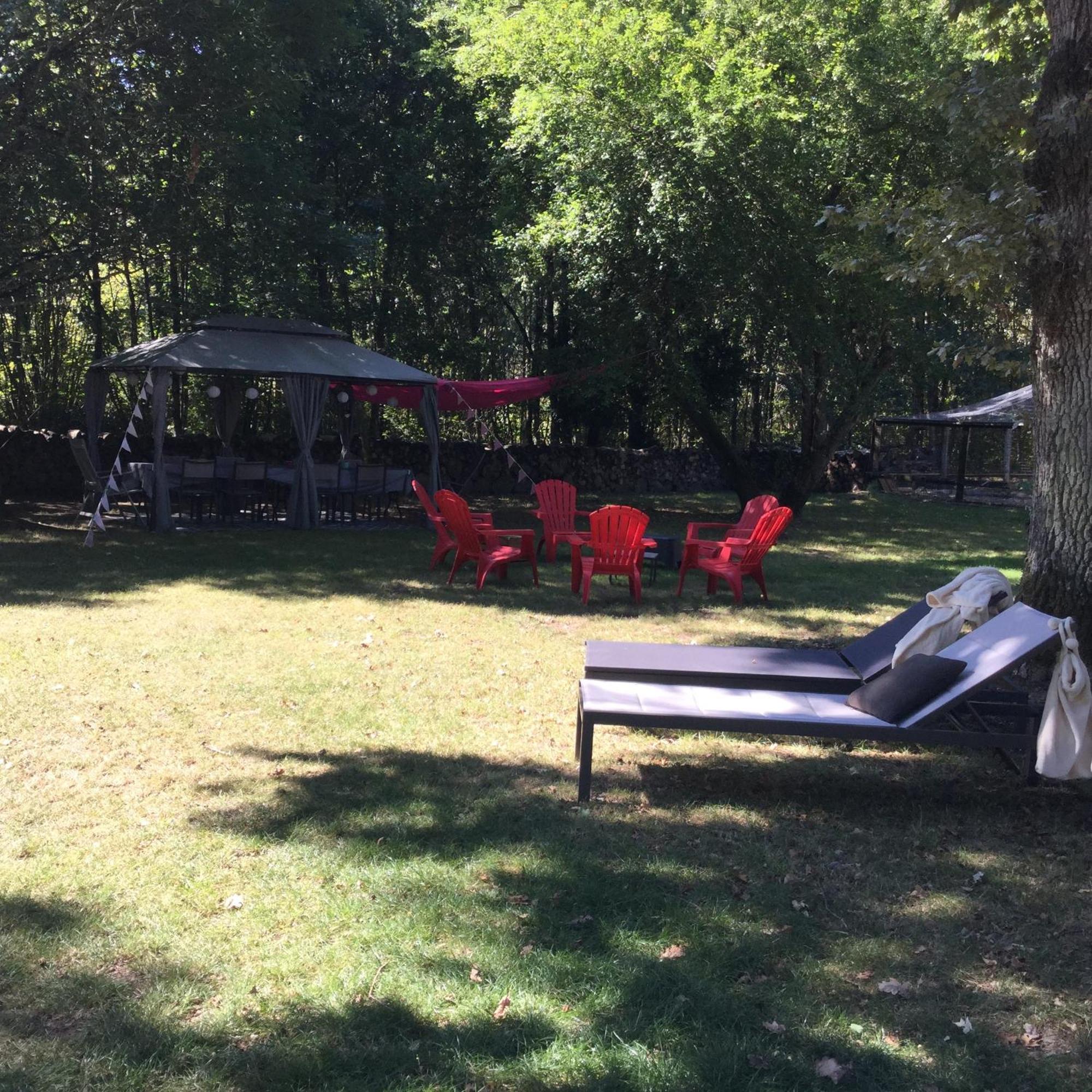 COLIBRI LOC - insolite - 3 étoiles - PARC - ETANG - FAMILLES - SOIREE OK Brigne Exterior foto